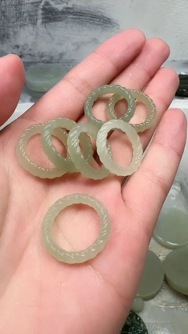 未镶嵌戒指和田玉麻花戒圈-多样性发货-拍一发一