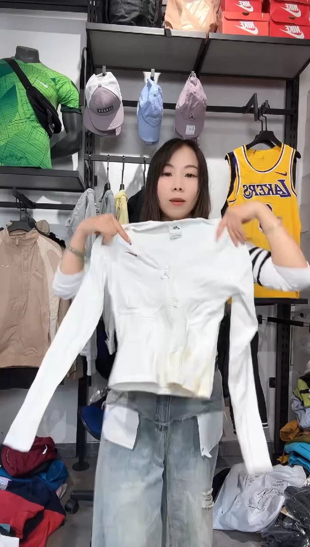 1164  编码 瑕疵款直播间过款为准 尺码