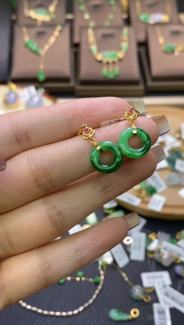 翡翠18K金镶嵌颈饰耳饰13653