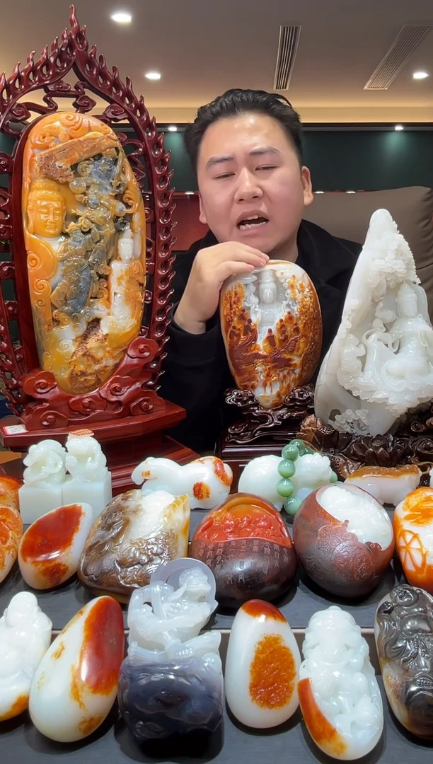 未镶嵌和田玉把件人**戏和田玉