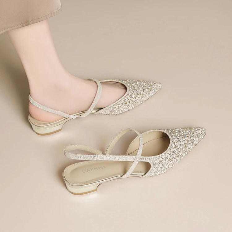 Daphne/达芙妮水钻配裙子晚会鞋女夏新款时尚包头凉鞋百搭仙女鞋