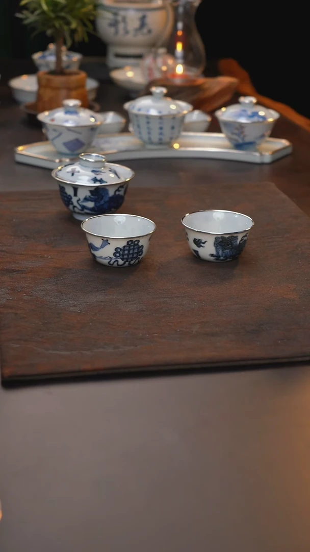 咯*咯手绘狮子盖碗1杯子2