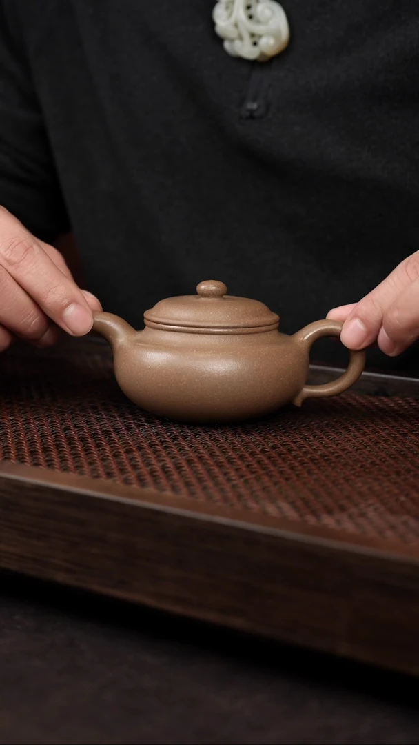 【闪购商品】紫砂茶壶芝麻绿仿古