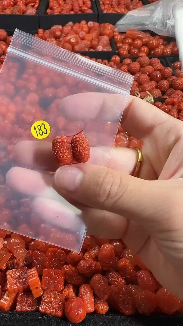 颈饰未镶嵌南红玛瑙11