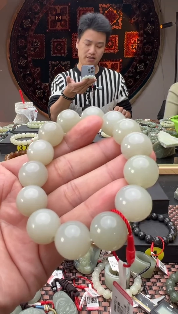 未镶嵌手串和田玉且末料青白玉手串卡16