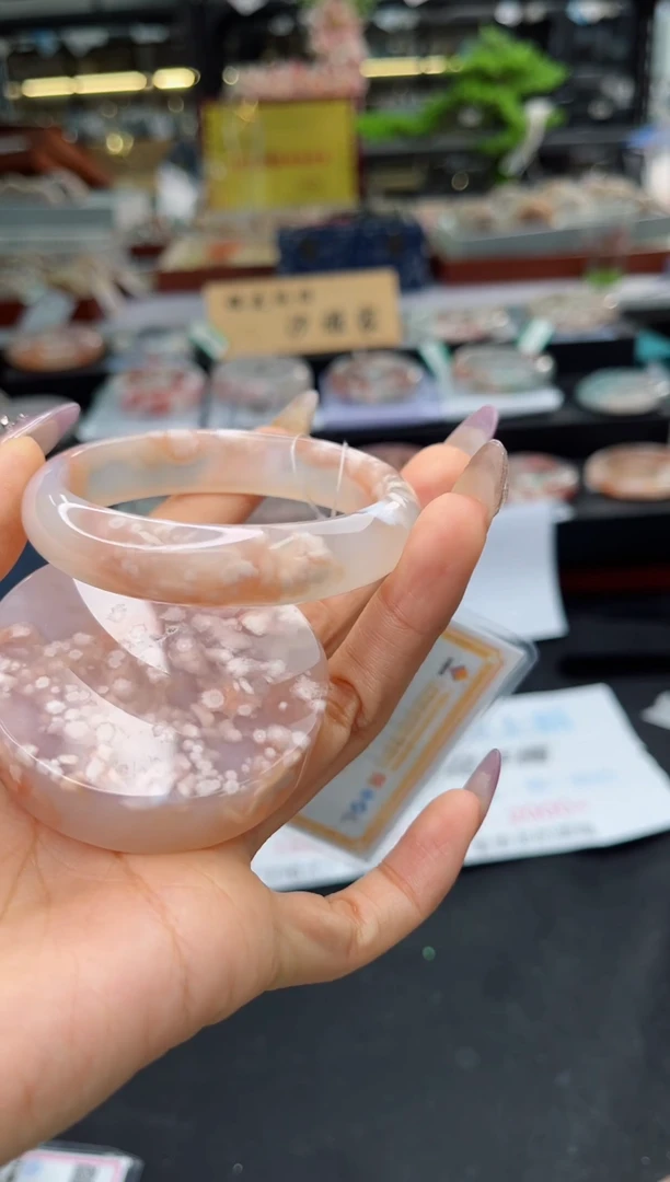 石英质玉手镯未镶嵌56圈口（赠品镯心）6572108