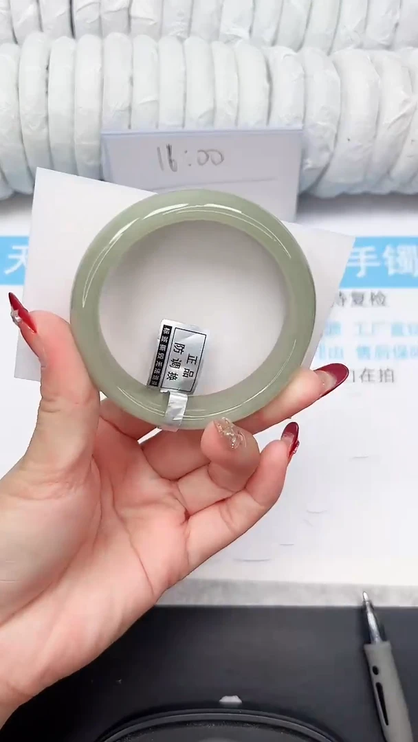 未镶嵌手镯石英质玉125-55DK