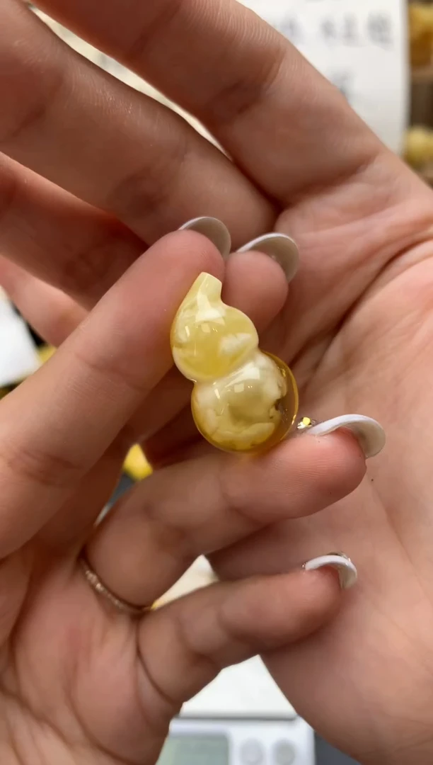 琥珀未镶嵌珠宝奇石048琥珀蜜蜡微瑕