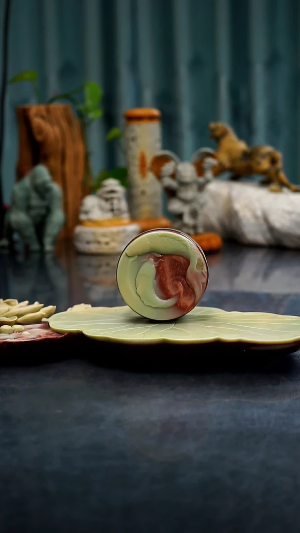 【闪购商品】紫袍玉带石双鱼盖置手把