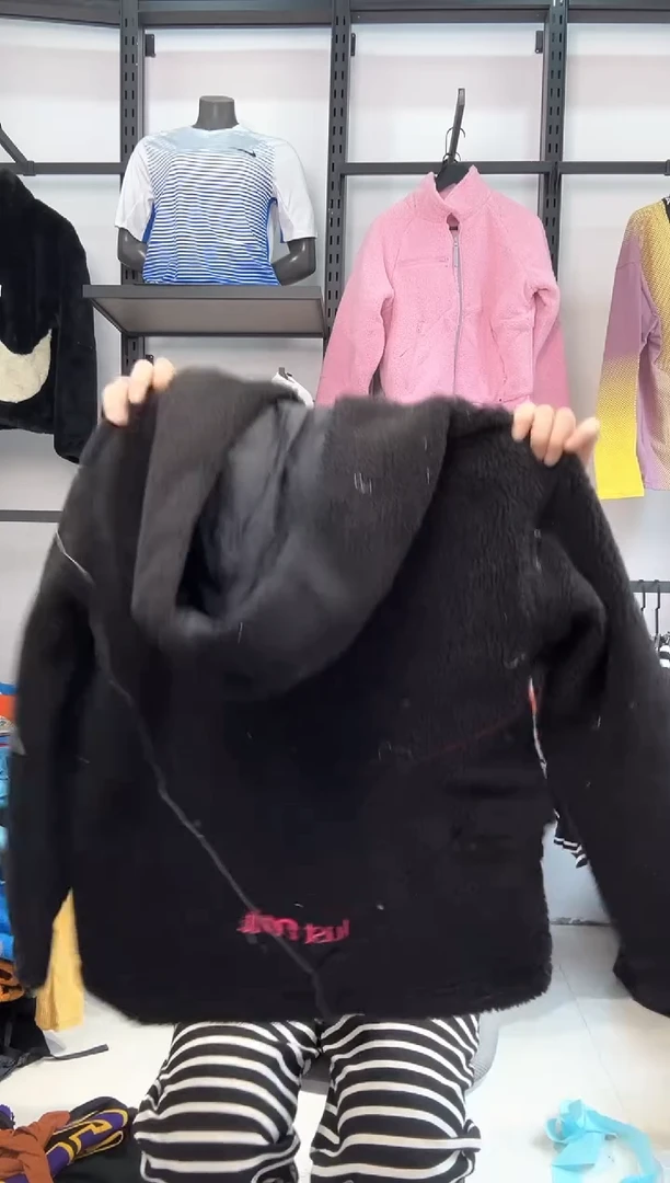 2103 编码  瑕疵直播间过款为准 尺码155