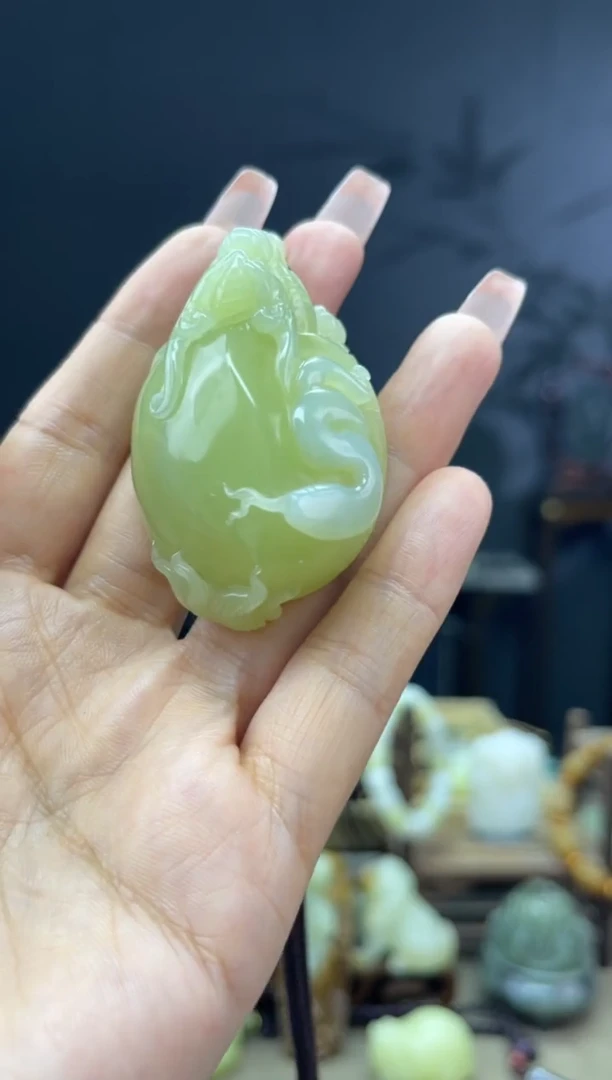 颈饰未镶嵌和田玉1