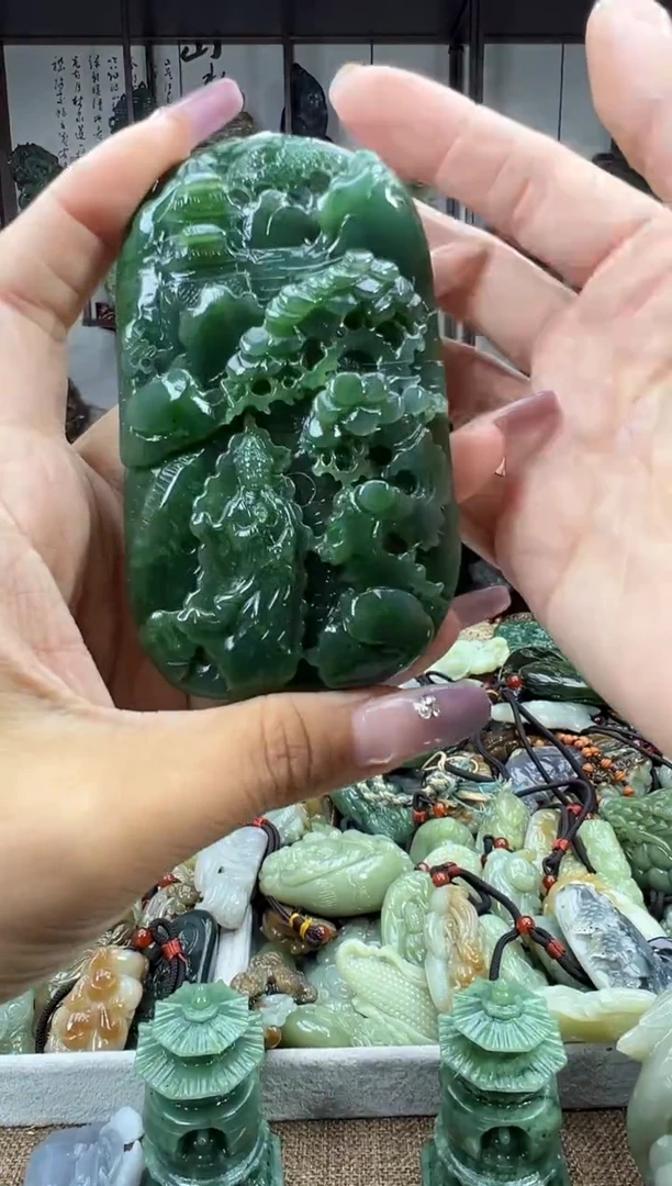 未镶嵌和田玉把件1