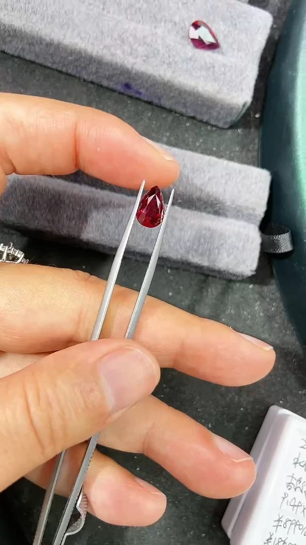 【闪购商品】定制红宝石定制未镶嵌2.05克拉无烧鸽血红吉尔德天然