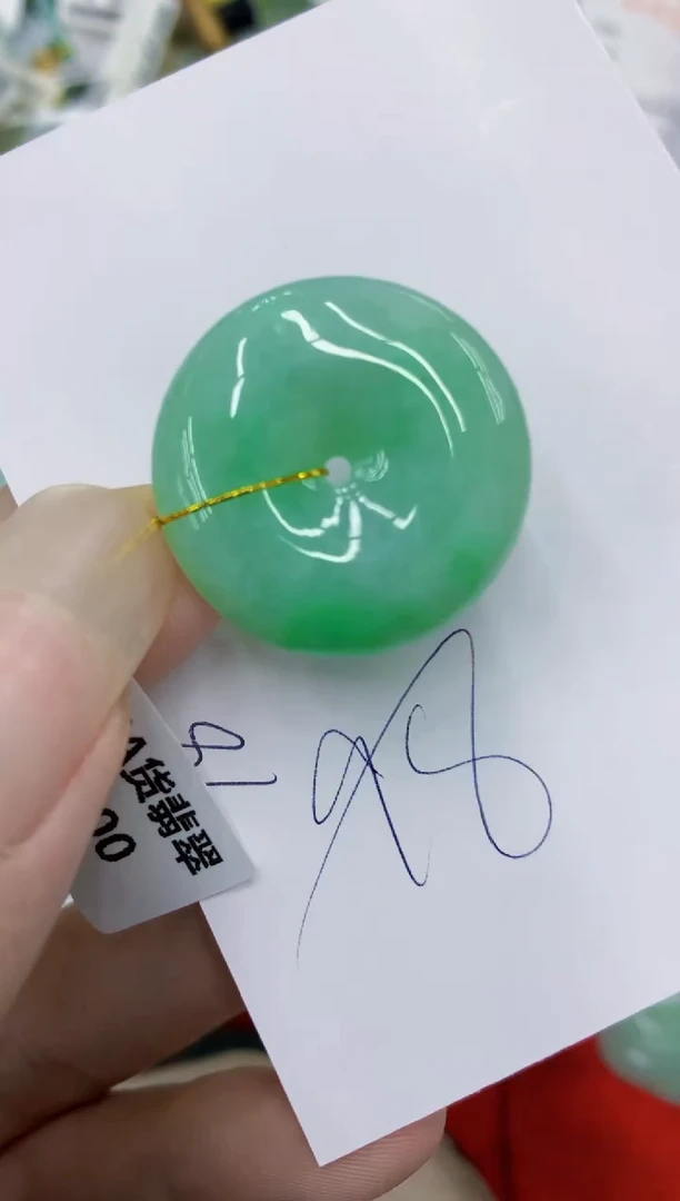 翡翠未镶嵌颈饰111111111111