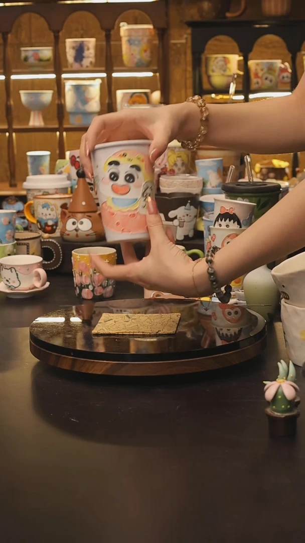 景德镇釉下彩绘设计师款式陶瓷