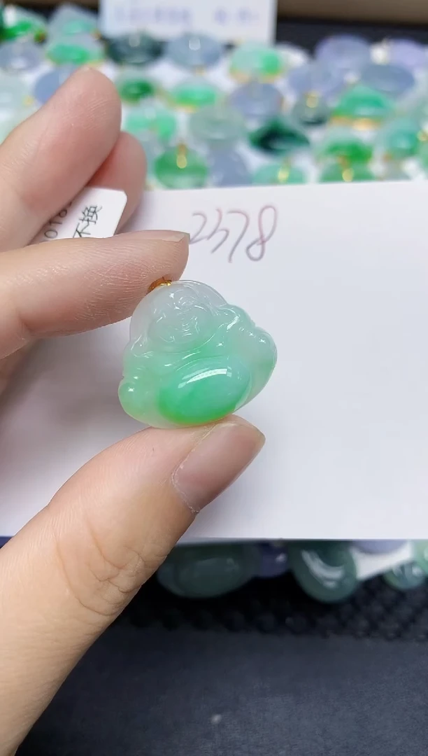 翡翠未镶嵌颈饰天然缅甸翡翠A货