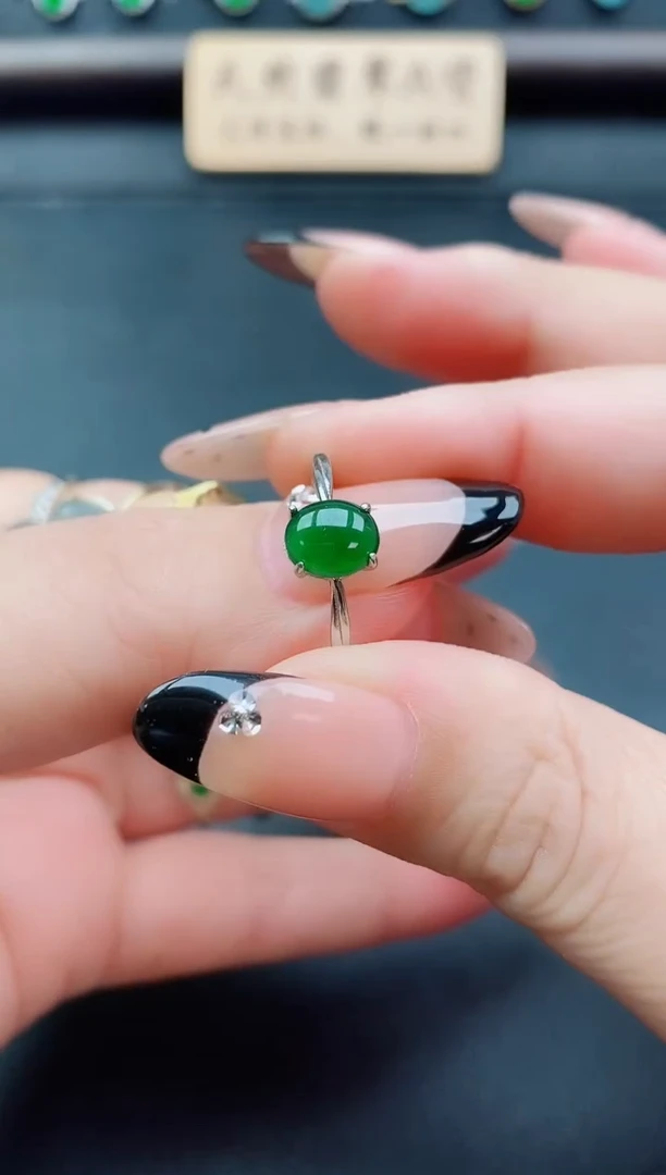 银S925镶嵌戒指翡翠1