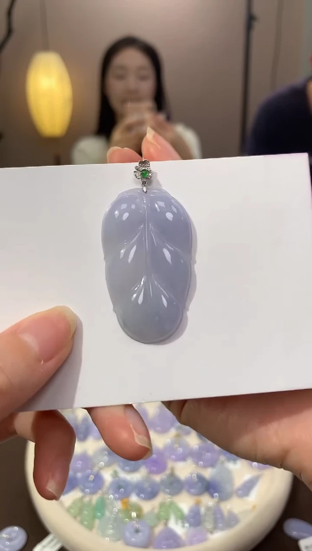 翡翠18K金镶嵌颈饰天然缅甸a货翡翠