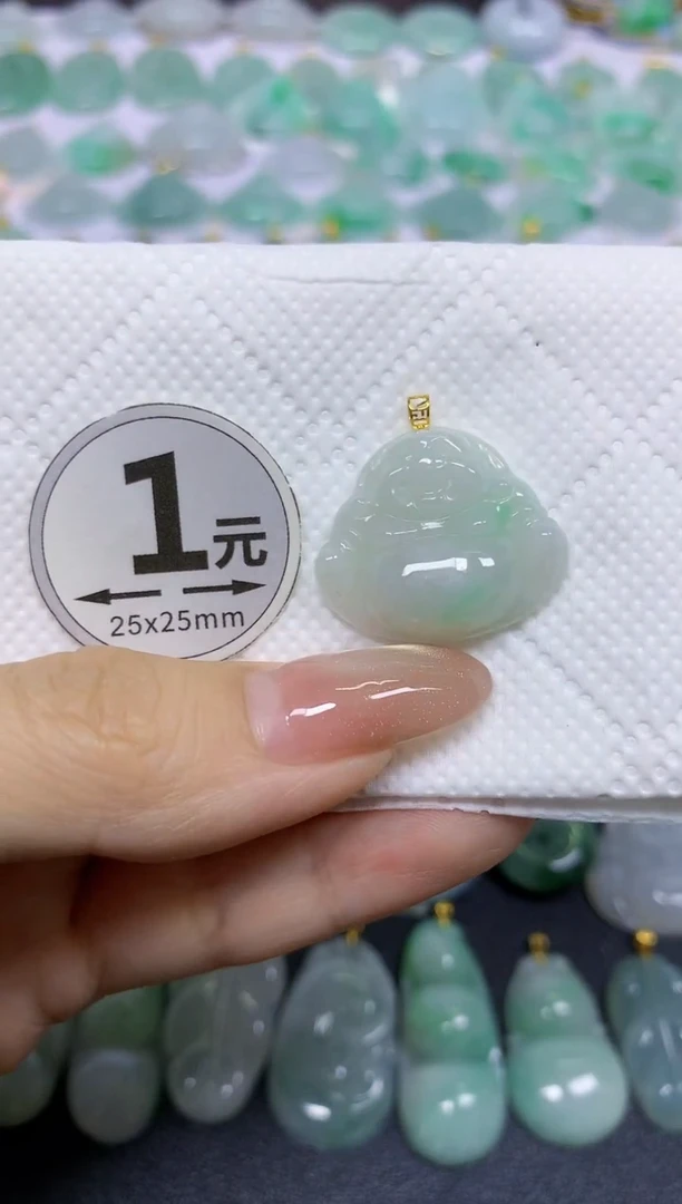 颈饰18K金镶嵌翡翠天然翡翠A货