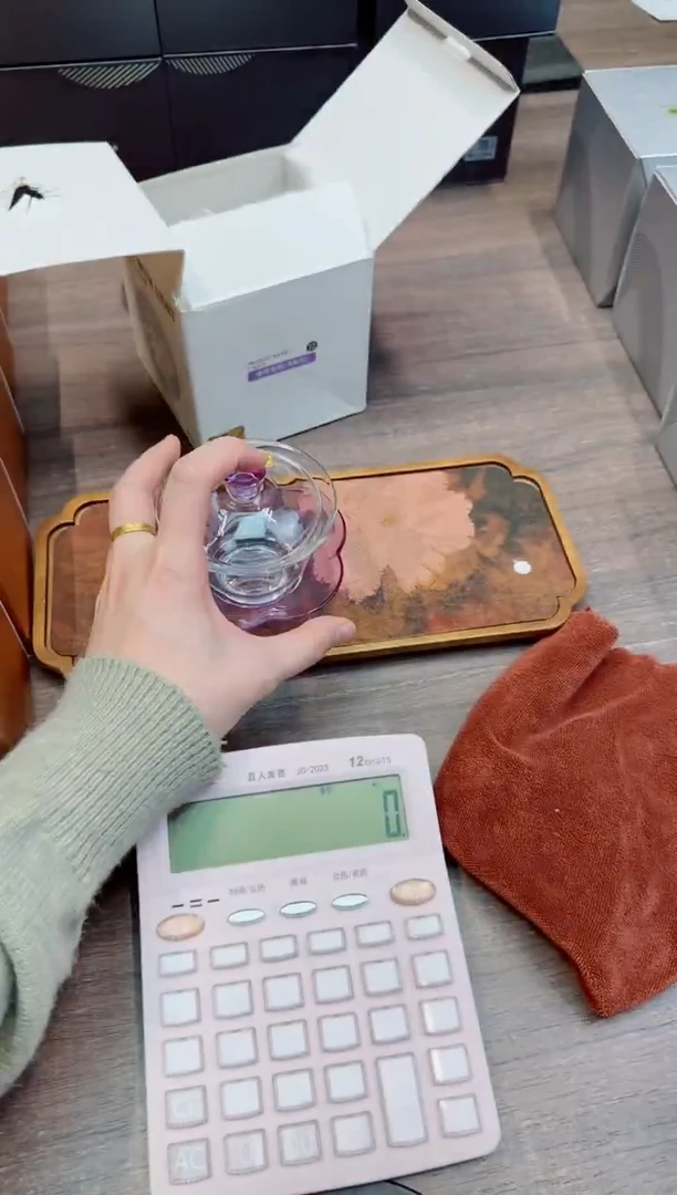 禾器粉金标咏荷盖碗浅紫