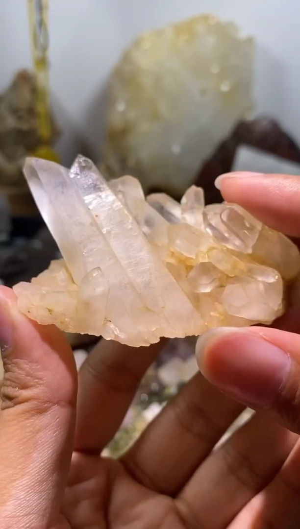 水晶珠宝半成品未镶嵌99号  马岛晶簇