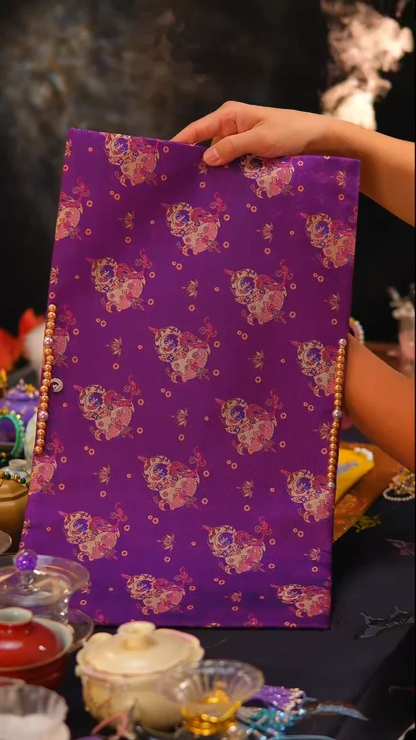 100茶席茶席50x30cm紫色葫芦猫