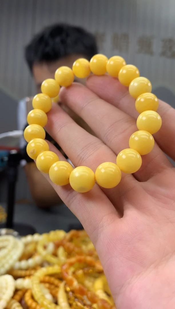 未镶嵌蜜蜡裸石手串