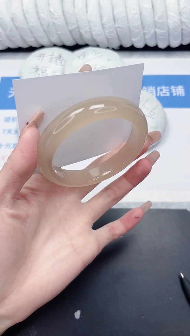 未镶嵌手镯石英质玉25-61.2XBJ