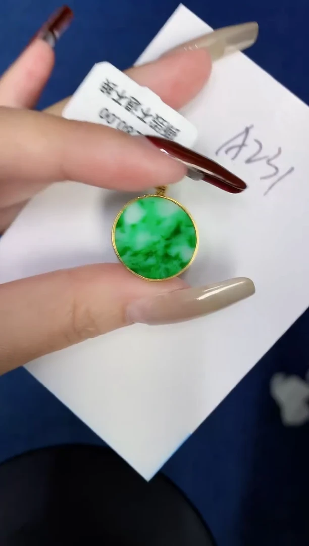 【闪购商品】翡翠颈饰18K金镶嵌0000000000