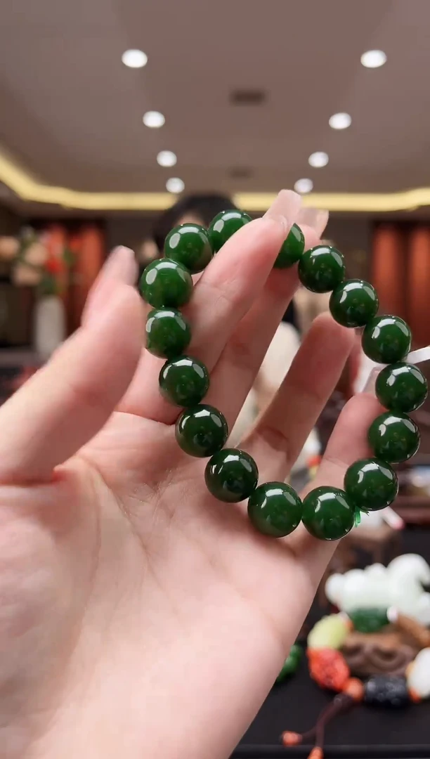 未镶嵌和田玉挂件by