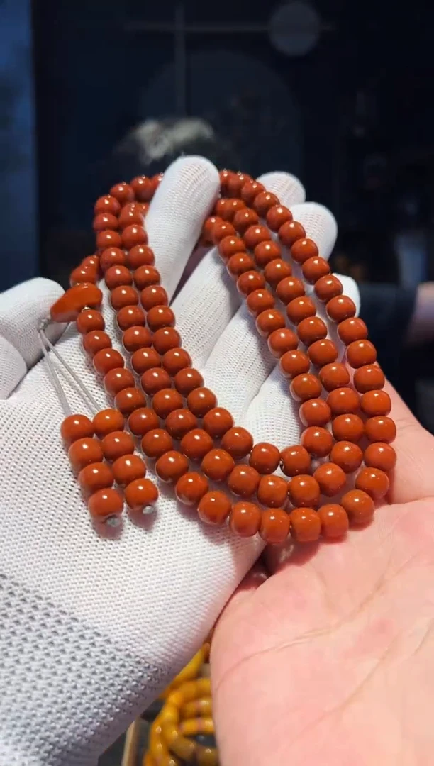 未镶嵌手链南红玛瑙8大+牛血108