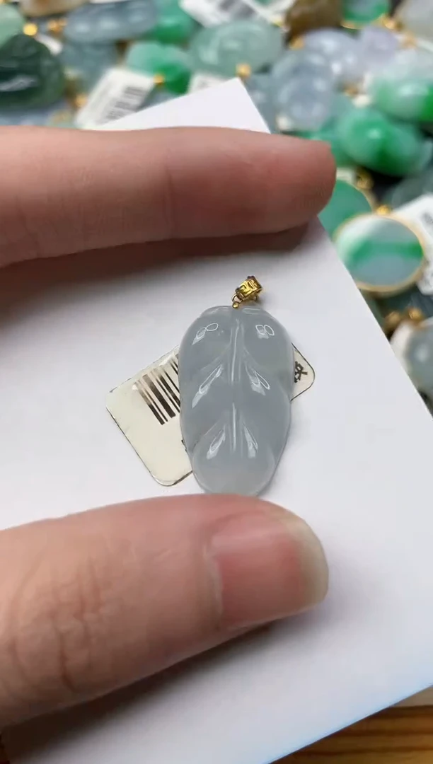 【闪购商品】翡翠颈饰18K金镶嵌5..........
