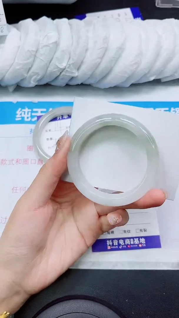 【闪购商品】石英质玉手镯未镶嵌S15-53/54