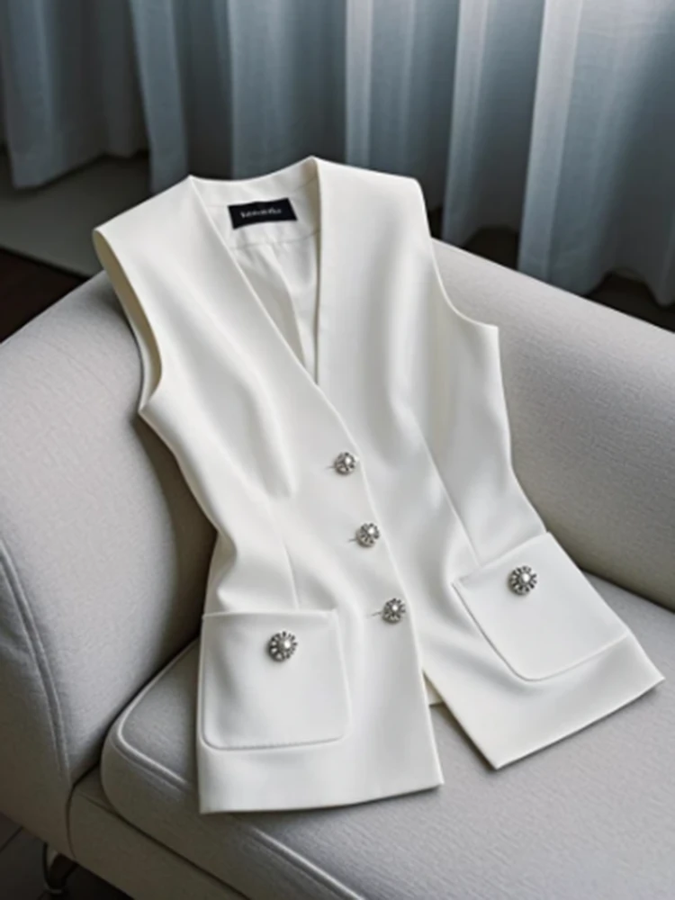 2025新款春游出行洋气衣服女装高级感气质时尚小香风百搭马甲上衣