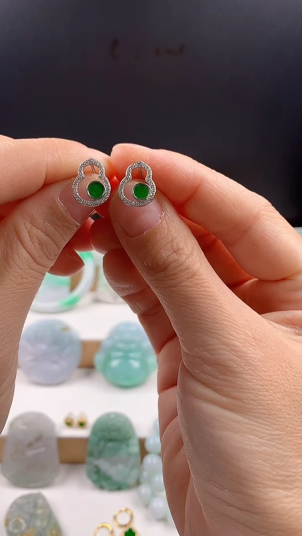 颈饰未镶嵌翡翠天然翡翠吊坠挂件