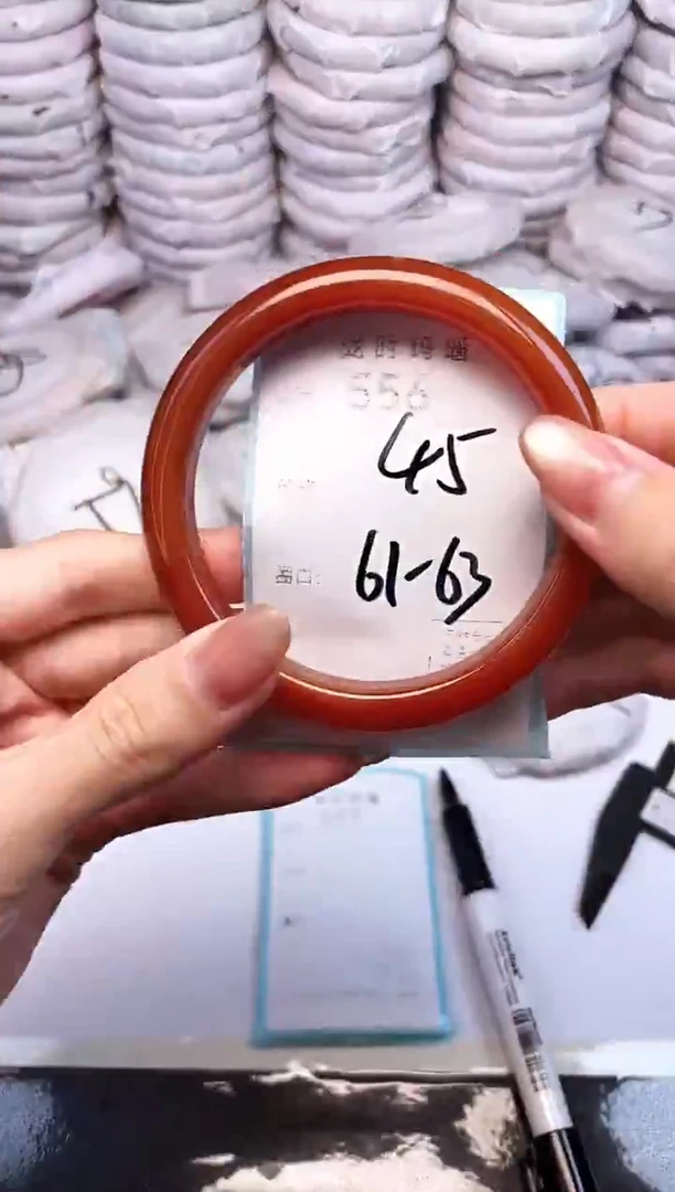 手镯玛瑙/玉髓未镶嵌556