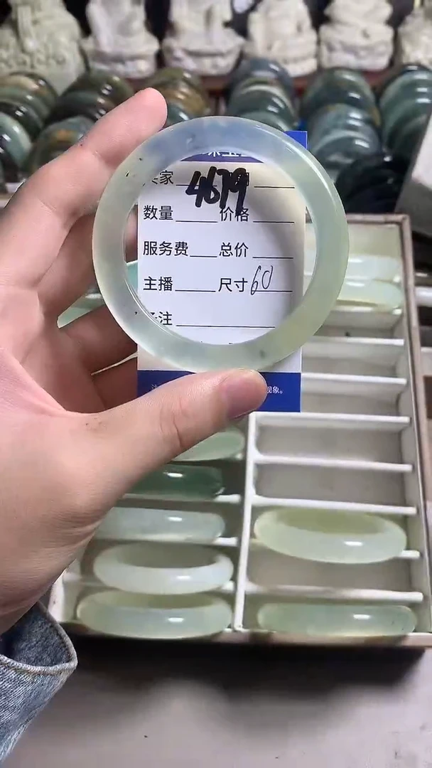 未镶嵌蛇纹石玉手镯4679