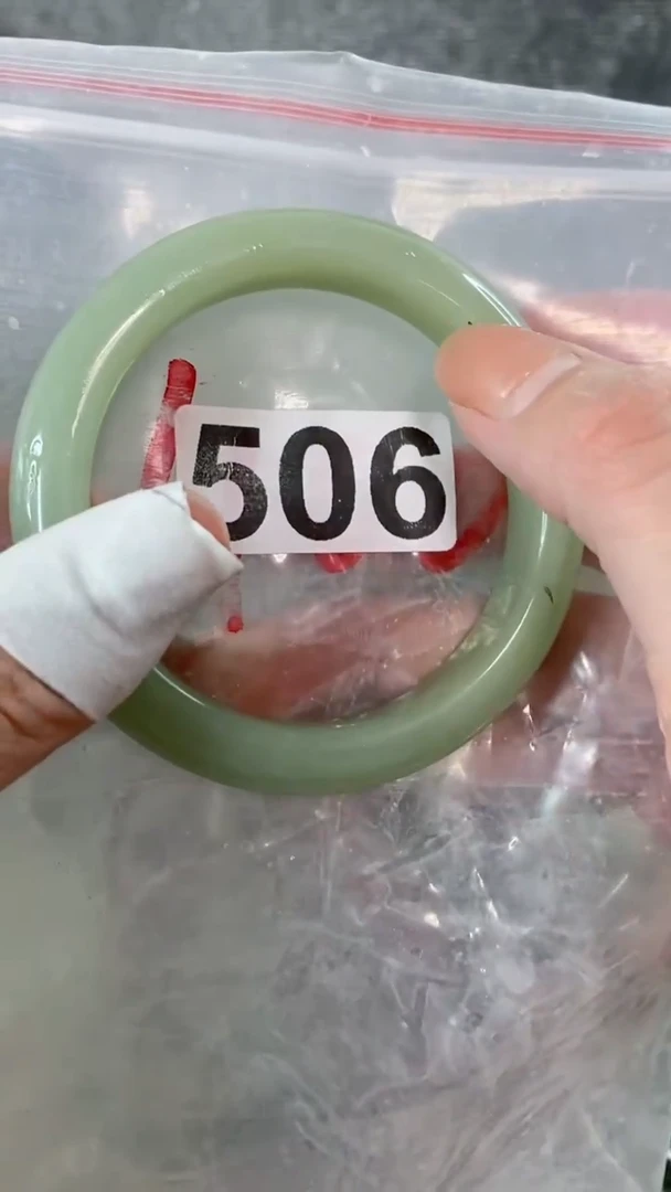 【闪购商品】石英质玉手镯未镶嵌5758+506