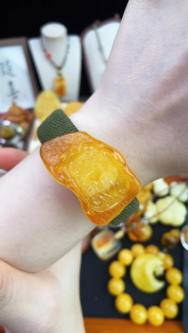 琥珀未镶嵌珠宝奇石柒月