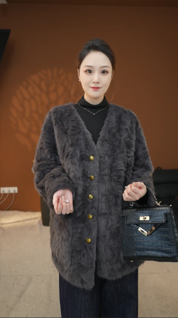 海宁雨菲2025新款时尚气质休闲百搭海宁雨菲短外套