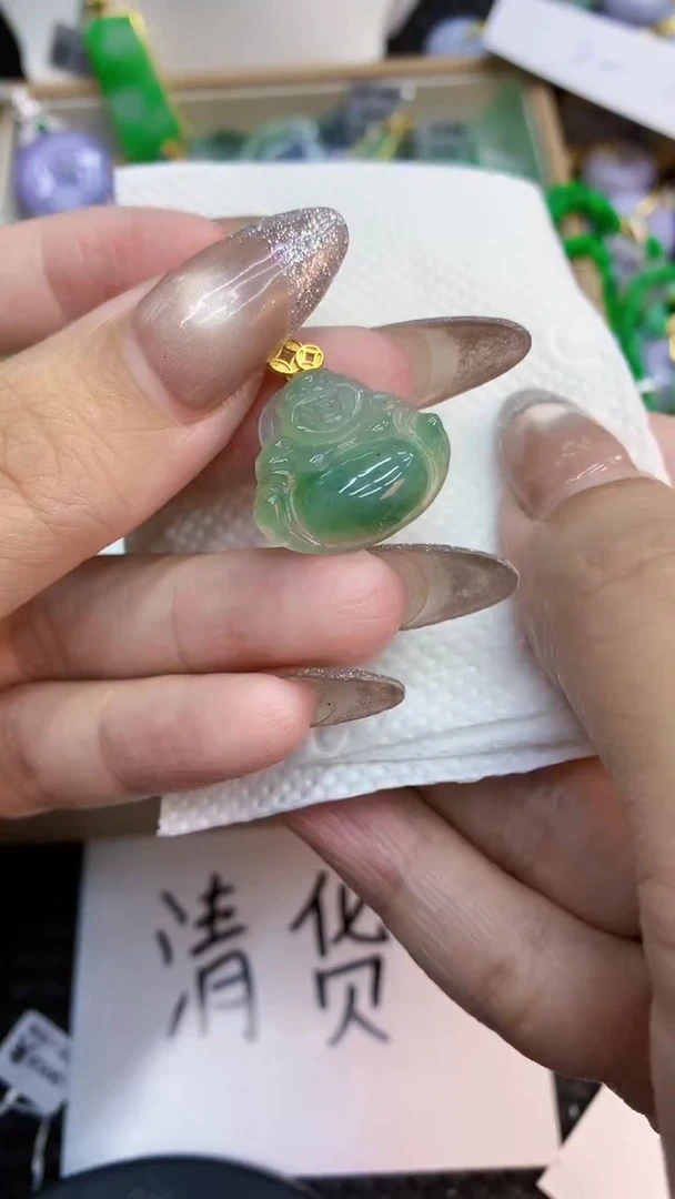颈饰未镶嵌翡翠1