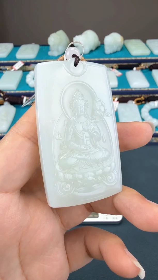 颈饰未镶嵌和田玉1