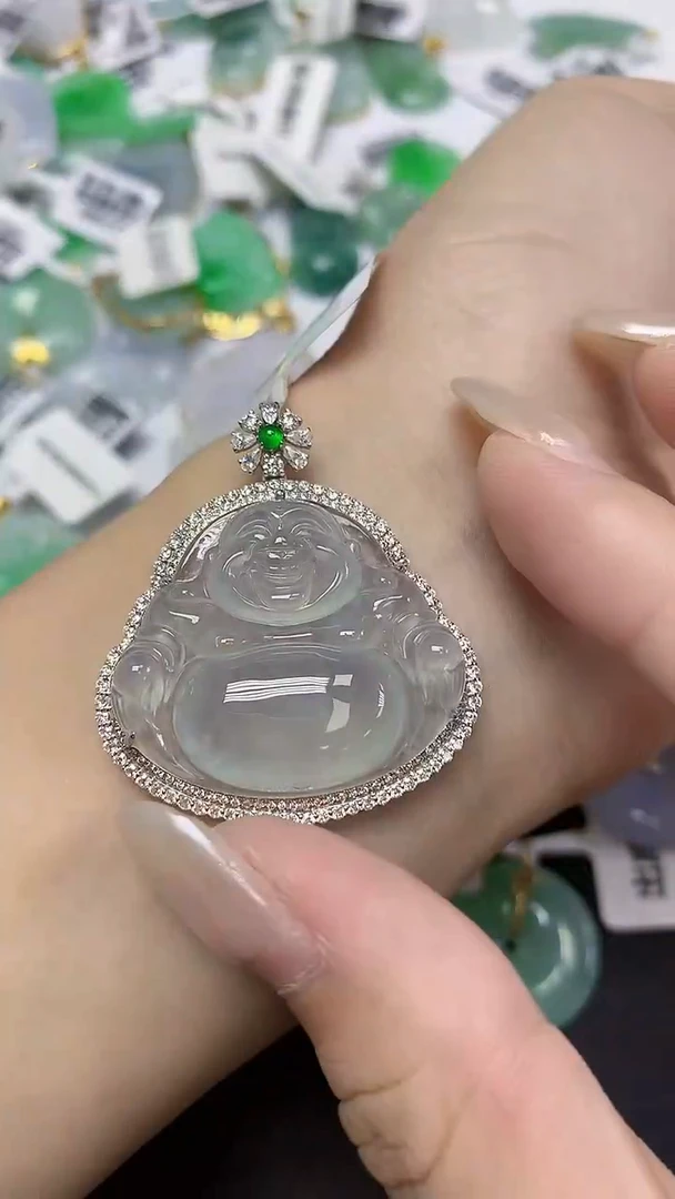 翡翠18K金镶嵌颈饰天然缅甸翡翠A货