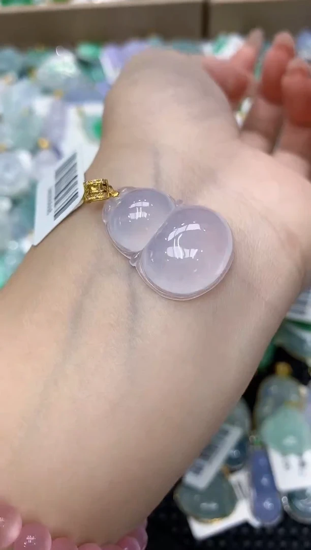 翡翠18K金镶嵌颈饰111111111