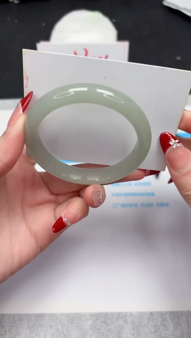 【闪购商品】石英质玉手镯未镶嵌264-56