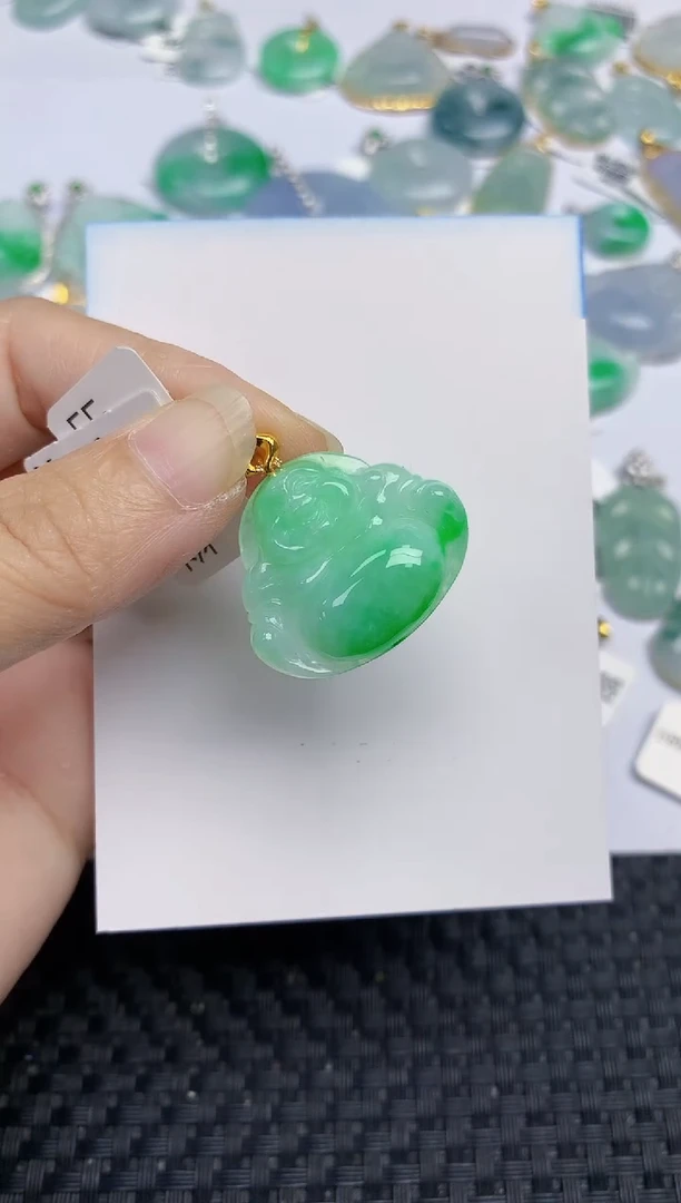 翡翠18K金镶嵌颈饰天然翡翠A货