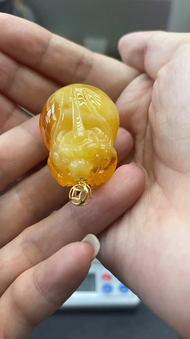 琥珀18K金镶嵌珠宝奇石60