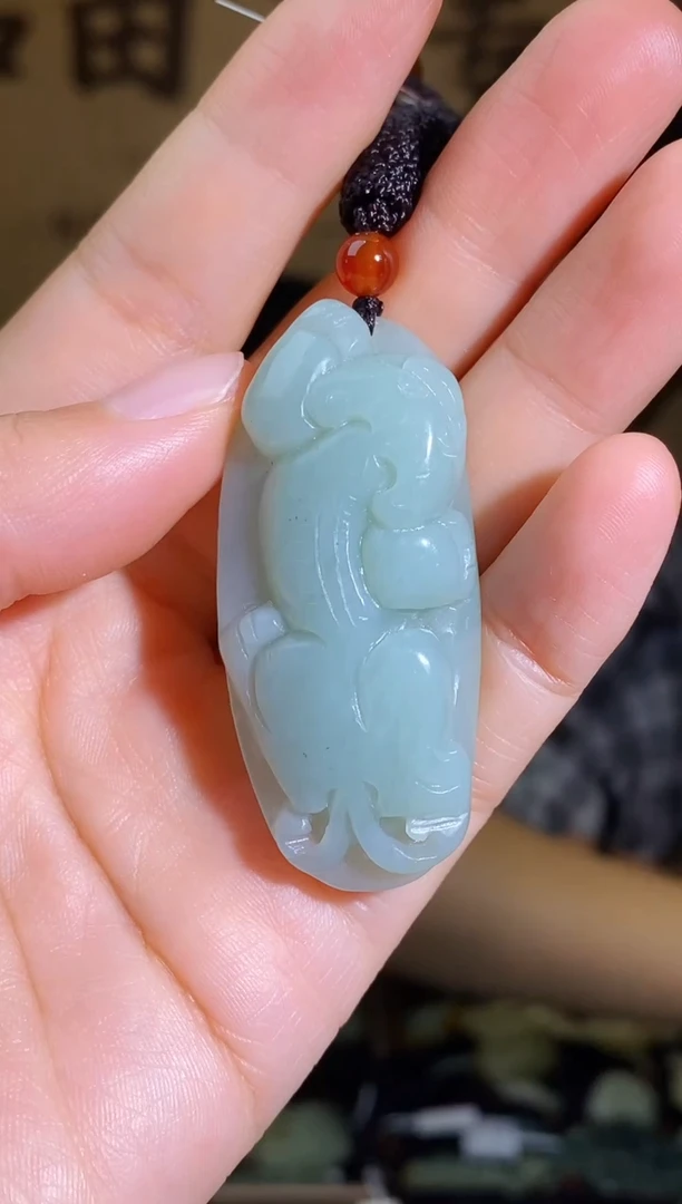 颈饰未镶嵌和田玉1