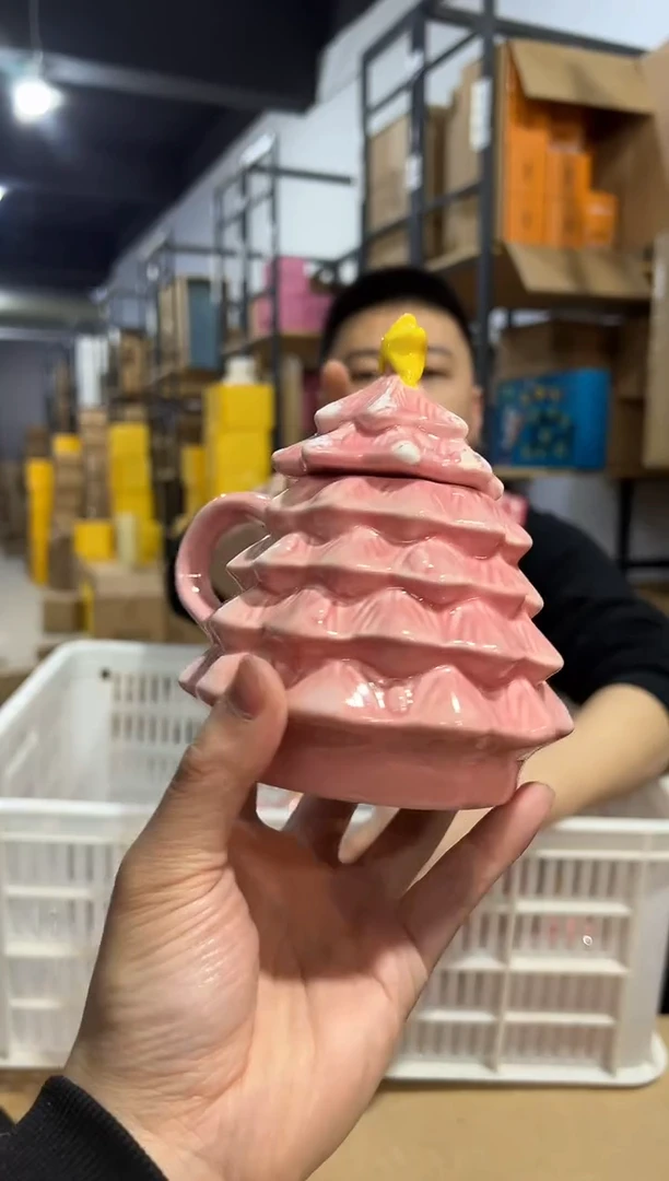 【闪购商品】杯粉色圣诞树带盖杯微瑕