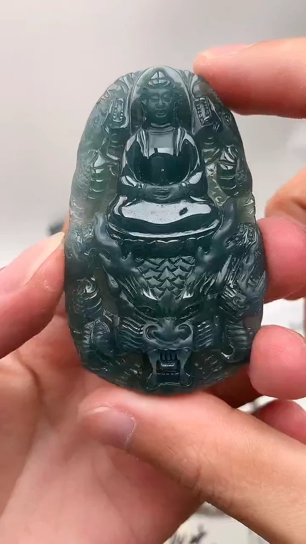 颈饰未镶嵌翡翠九龙观音